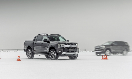 Cầm lái Ford Ranger trên băng tuyết tại trung tâm thử nghiệm của Ford Motor tại New Zealand